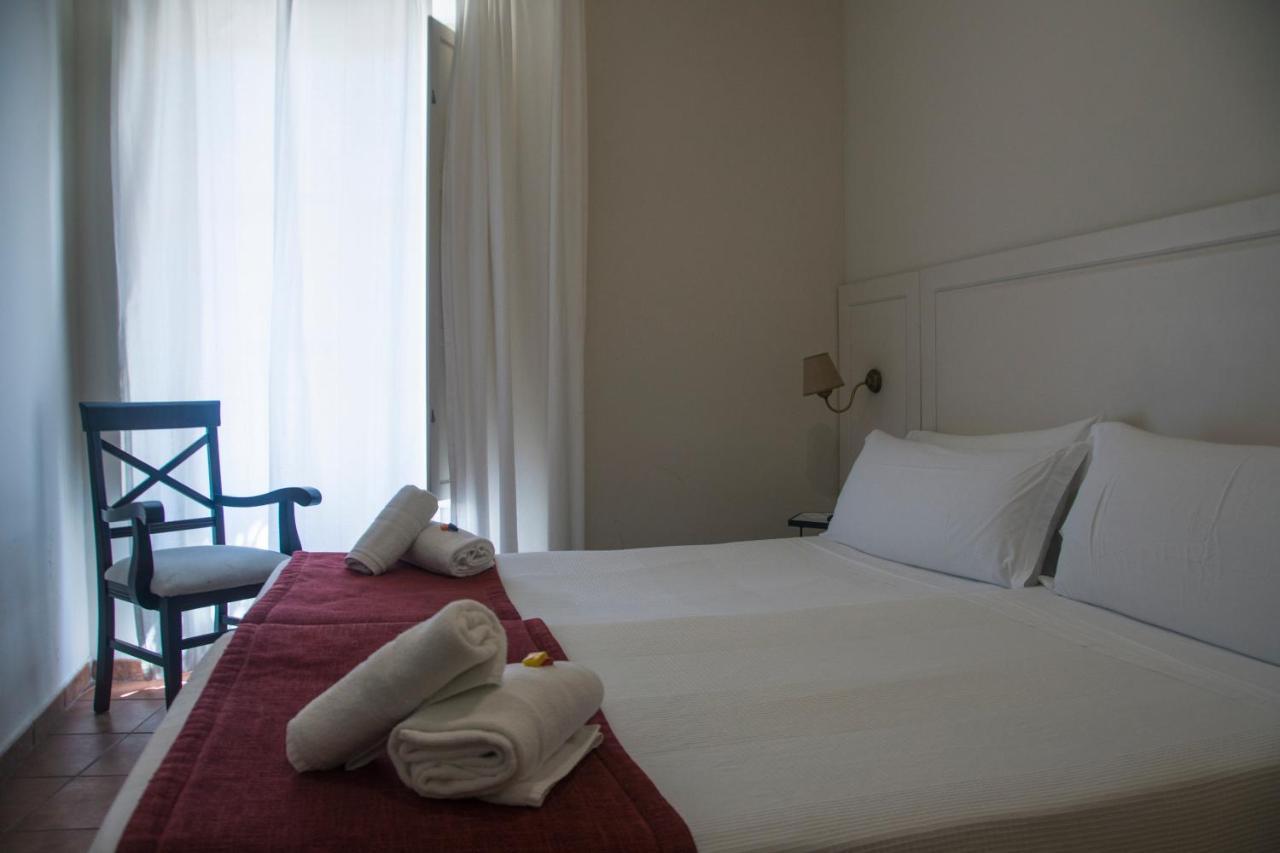 Hostal Callejon Del Agua เซบีญา ภายนอก รูปภาพ