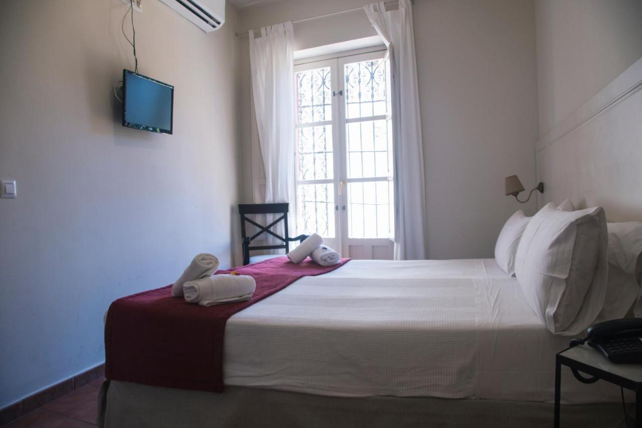 Hostal Callejon Del Agua เซบีญา ภายนอก รูปภาพ