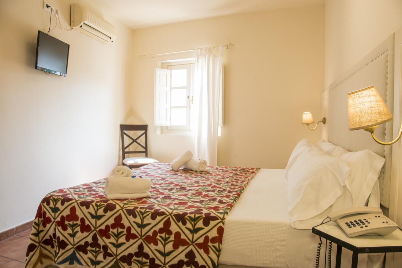 Hostal Callejon Del Agua เซบีญา ภายนอก รูปภาพ