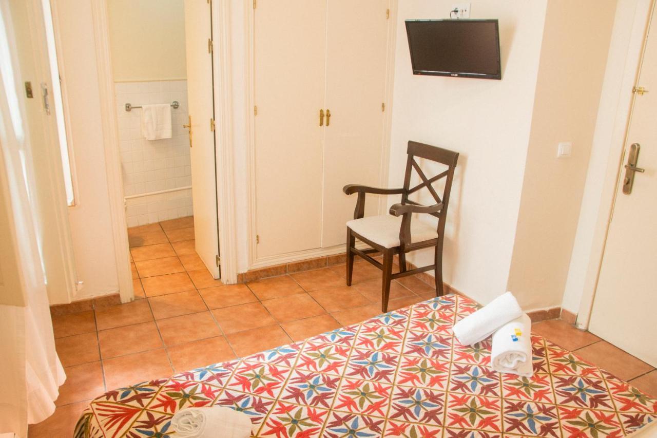 Hostal Callejon Del Agua เซบีญา ภายนอก รูปภาพ
