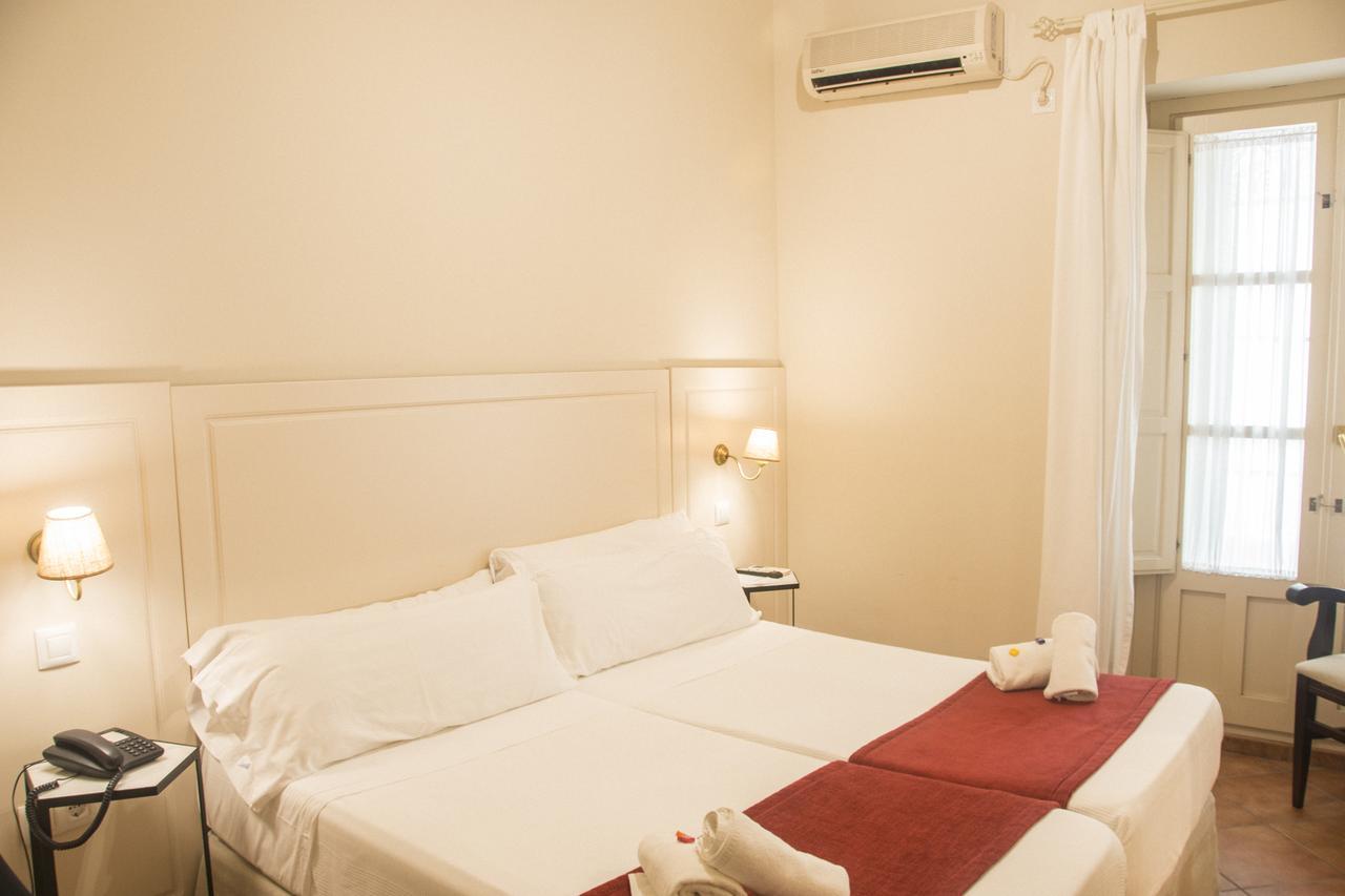Hostal Callejon Del Agua เซบีญา ภายนอก รูปภาพ