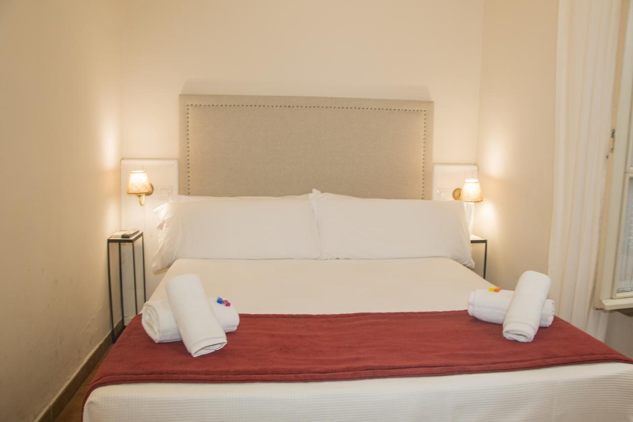 Hostal Callejon Del Agua เซบีญา ภายนอก รูปภาพ