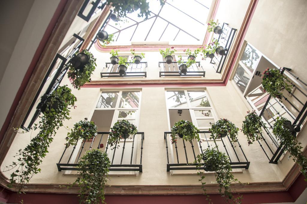 Hostal Callejon Del Agua เซบีญา ภายนอก รูปภาพ