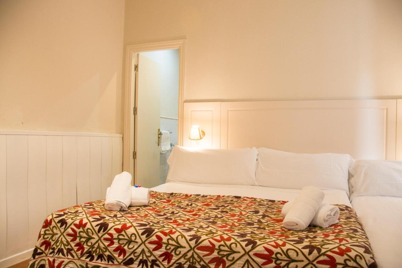 Hostal Callejon Del Agua เซบีญา ภายนอก รูปภาพ